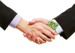 Handshake_Korruption_300.jpeg