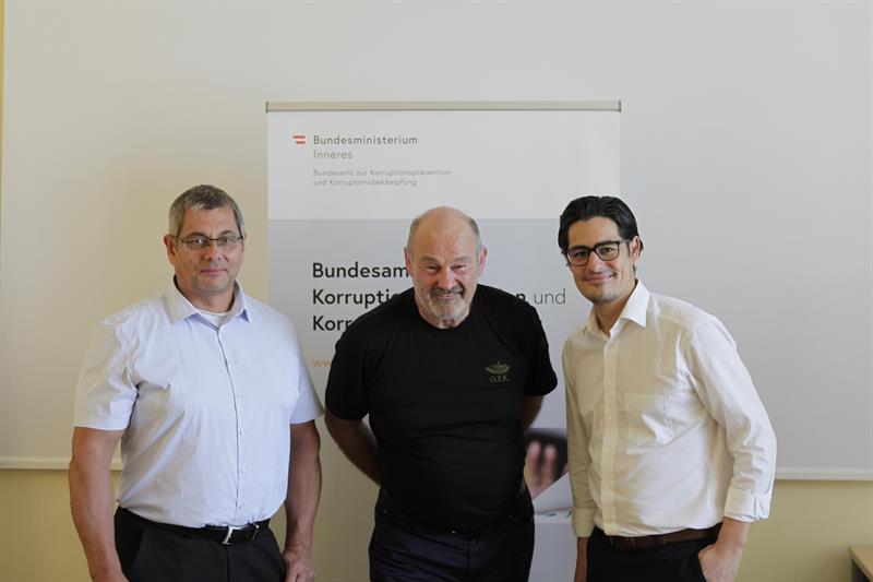 Foto zu Artikel: Kriminalpsychologe Thomas Müller beim BAK-Thementag