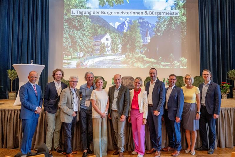 Foto zu Artikel: 1. Bürgermeisterinnen- und Bürgermeistertag: BWB und BAK präsentieren neue Seminarreihe