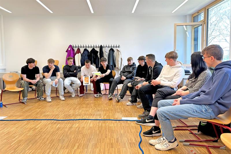 Schulklasse beim Workshop.