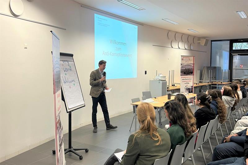 Foto zu Artikel: Anti-Korruptionsevent an der Berufsschule für Verwaltungsberufe