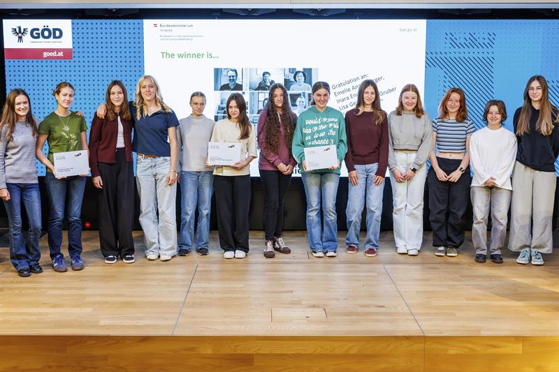 Siegerinnen des BAK-Fotowettbewerbs.