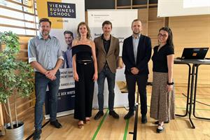 Robert Mayerhofer (Stv. Direktor VBS Mödling), Clara Schwarzacher (TI Austria), Johannes Gsellmann (BAK), Bernhard Schneider (BAK), Laura Schwarzl (TI Austria).