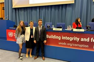 Von li. n. r.: Melanie Petrov (BMEIA), Ruth Straganz-Schröfl (BMJ), Michael Hochreutener (BAK)