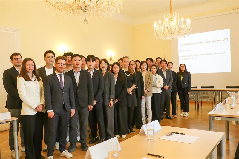 Gruppenfoto Delegation und BAK.