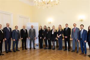Gruppenfoto Delegation und BAK.