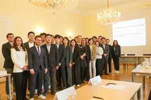 Gruppenfoto Delegation und BAK.
