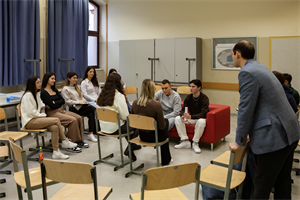 Die Sensibilisierung der Schülerinnen und Schüler und die Weitergabe von Wissen stehen bei den "Schulbesuchen" im Vordergrund.